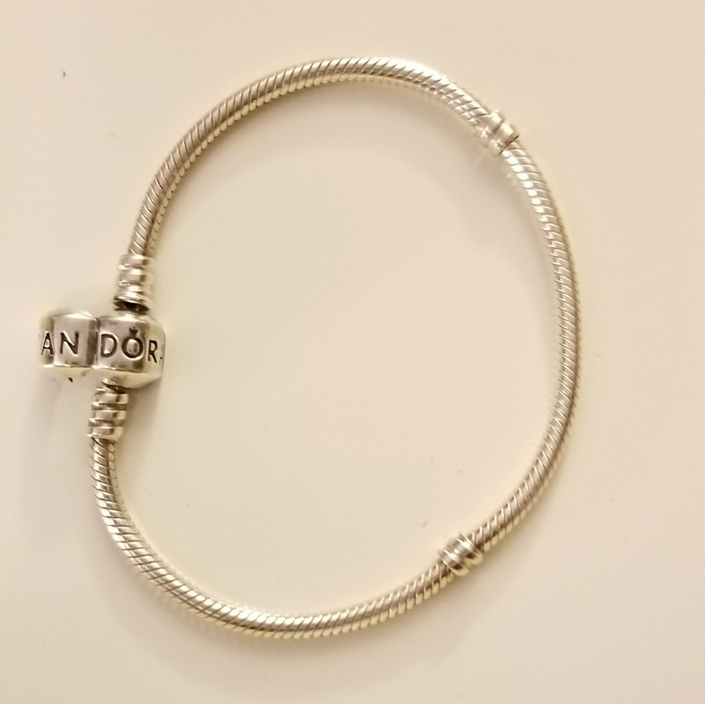 Sold ✔ Authentic Pandora Bracelet 💋